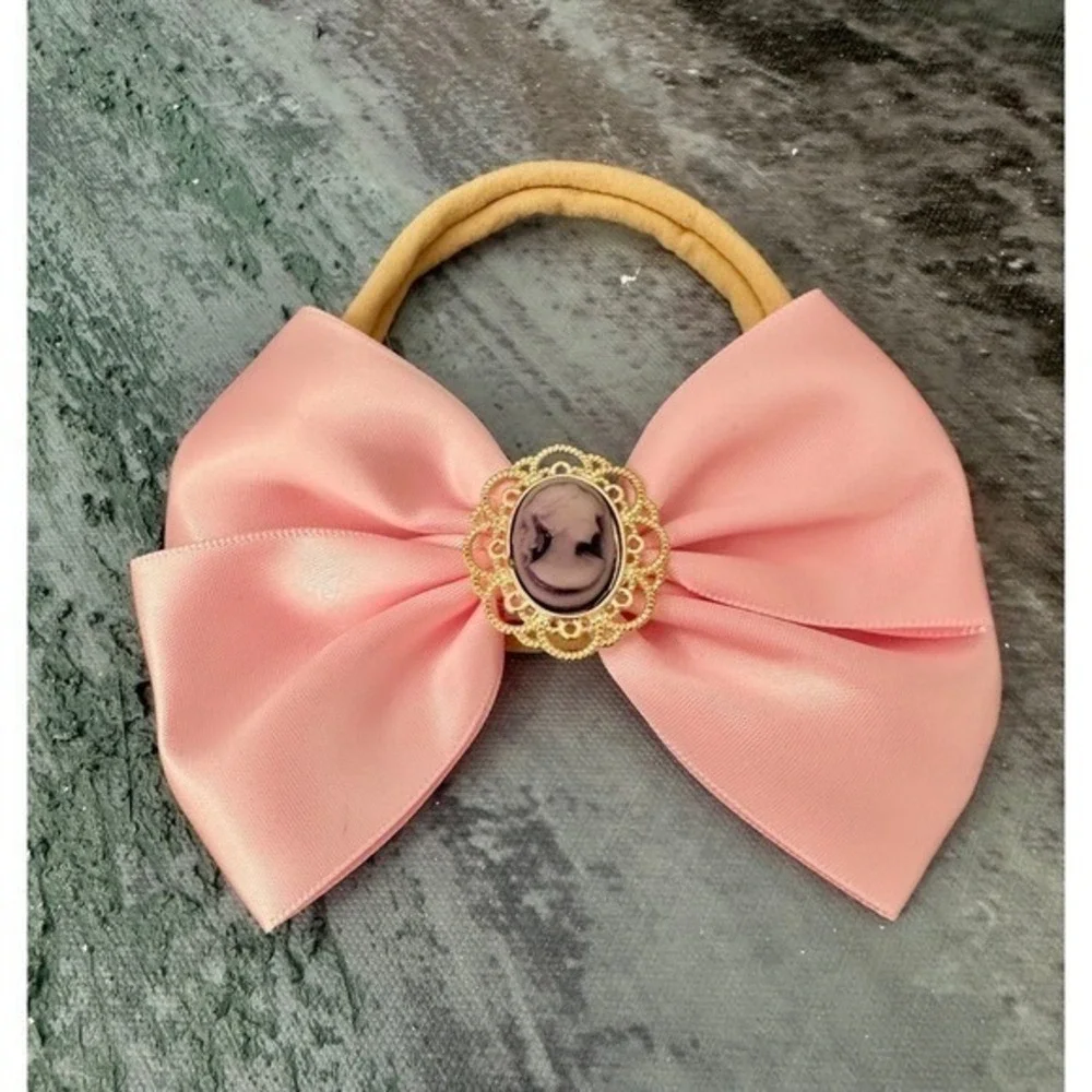 Unbranded Cameo Satin Bow Headband Kids OS Pink Excellent Vintage Accessory